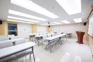 ji hotel urumqi youhao