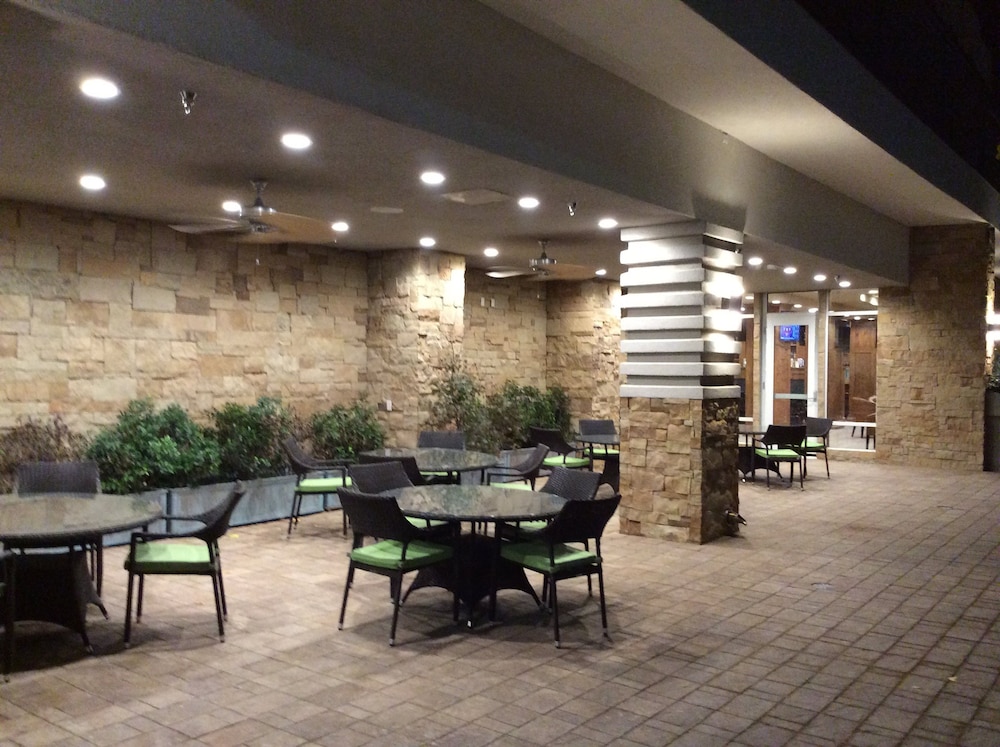 holiday inn trophy club by ihg