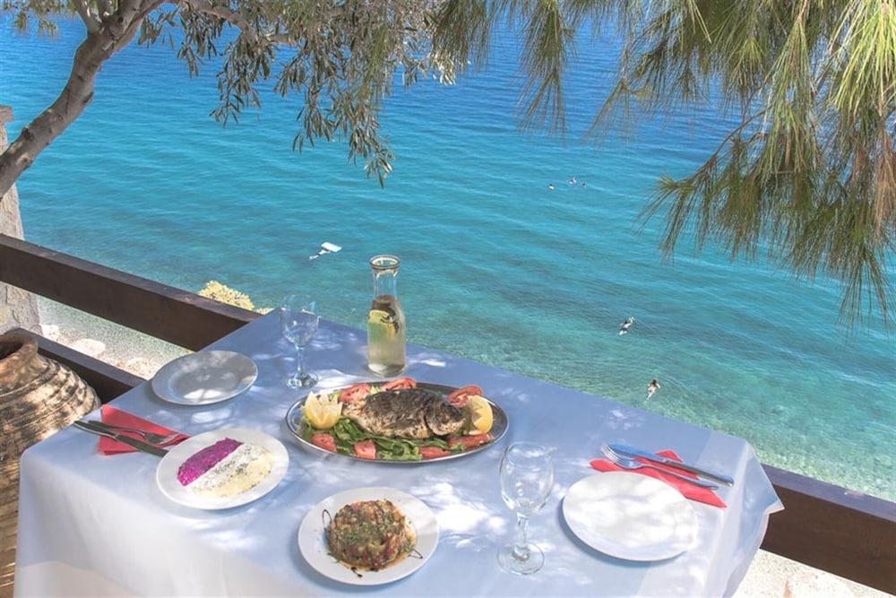 hotel cokkinis