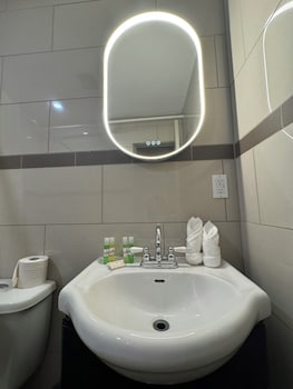 kenricia hotel