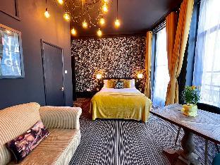 brighton black hotel and hot tubs