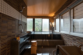 yamanaka onsen shirasagiyu tawaraya