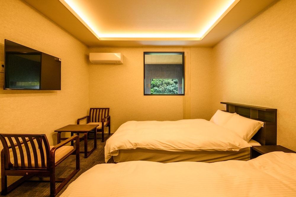 yamanaka onsen shirasagiyu tawaraya