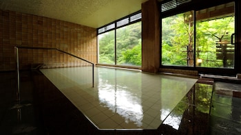 yamanaka onsen shirasagiyu tawaraya