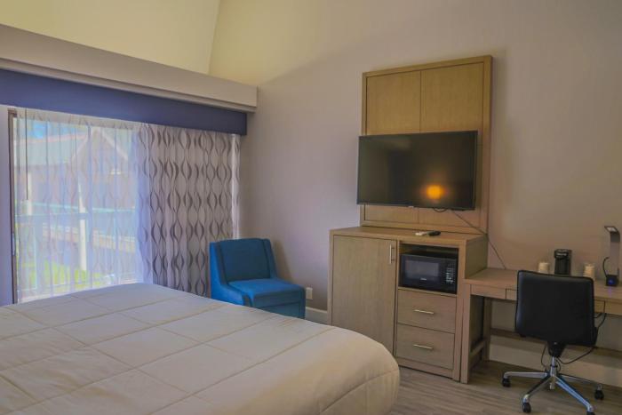 days inn by wyndham redwood city