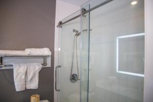 days inn by wyndham redwood city