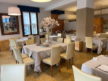 Locanda Al Santuario,Lake Garda>>Broglie,2 star