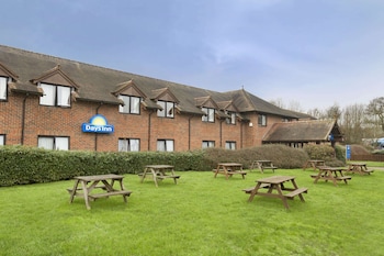 Days Inn By Wyndham Sevenoaks Clacket Lane,London>>Crockham Hill,3 star