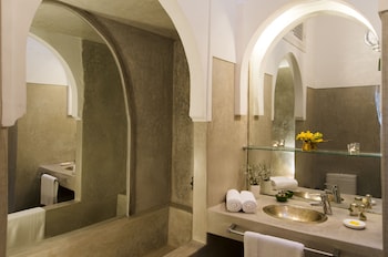 riad sapphire and spa