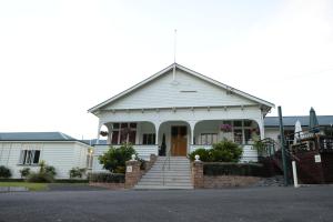 Okoroire Hot Springs Hotel,Lake Karapiro>>Hamilton,3 star