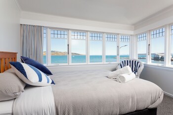 moana lodge hostel