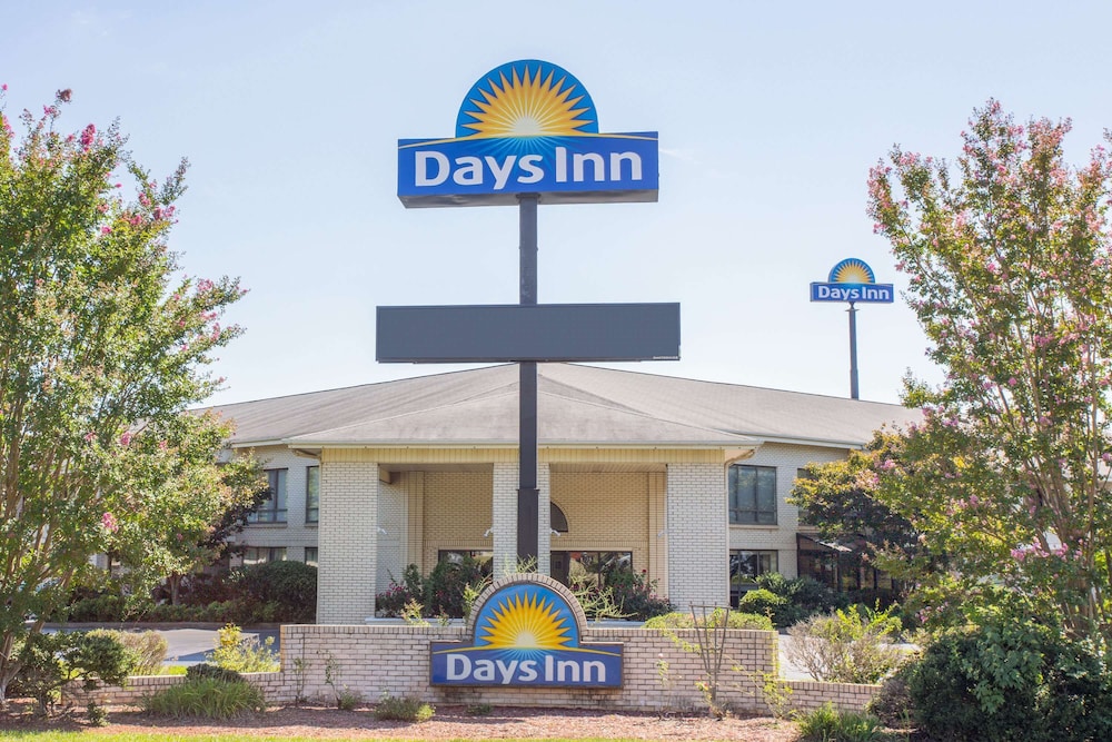 days inn by wyndham spartanburg waccamaw