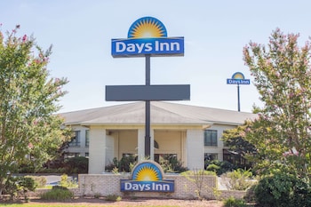 Days Inn By Wyndham Spartanburg Waccamaw,Landrum>>Greenville - Spartanburg,2 star