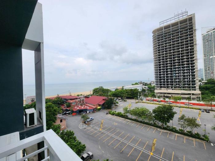 d at sea hotel