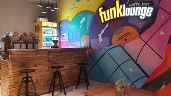 funk lounge hostel
