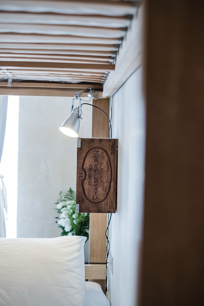 two pillows boutique hostel