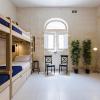 two pillows boutique hostel