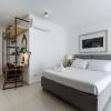 two pillows boutique hostel