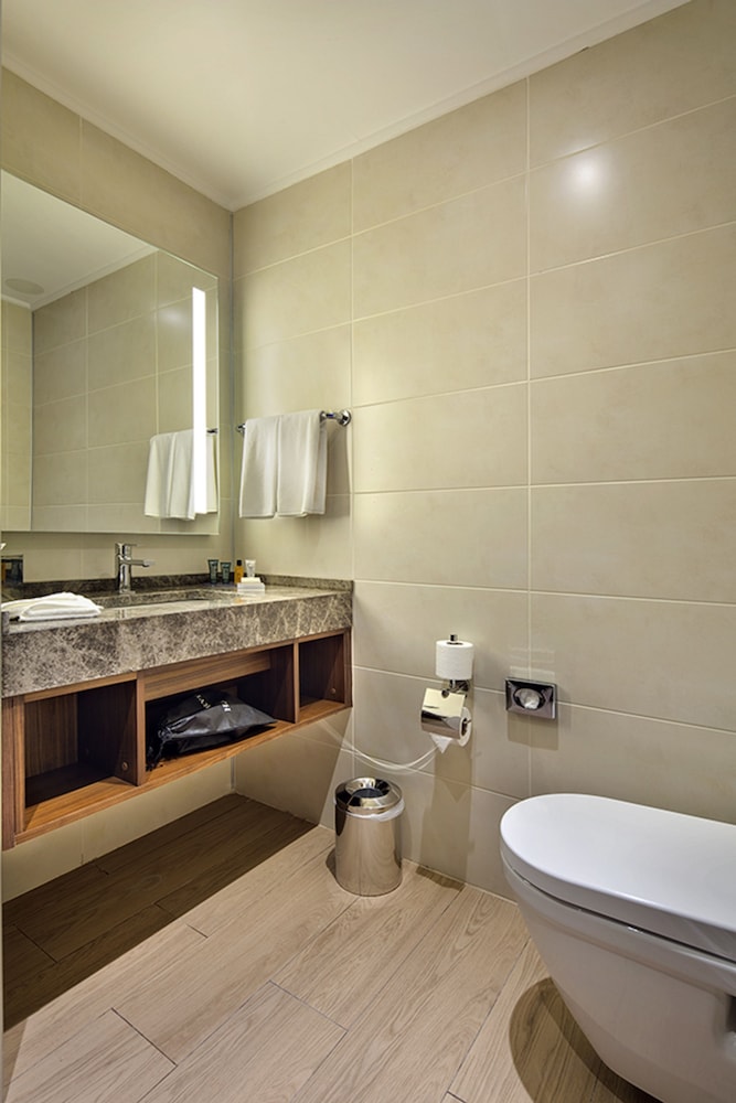 hilton garden inn izmir bayrakli