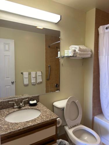 days inn by wyndham virginia beach at the beach