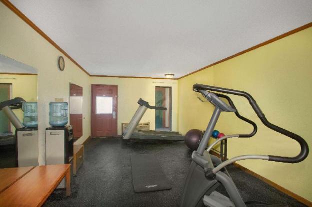 economy hotel wichita florence st