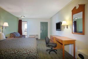 economy hotel wichita florence st