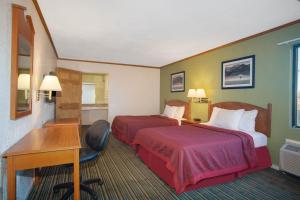 economy hotel wichita florence st