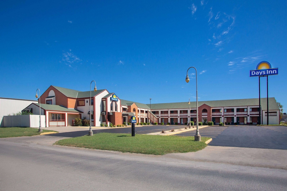 economy hotel wichita florence st