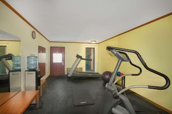 economy hotel wichita florence st