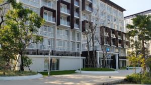 the idle hotel and residence