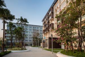 the idle hotel and residence