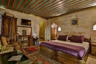 Hidden Cave,Goreme>>Cappadocia,5 star