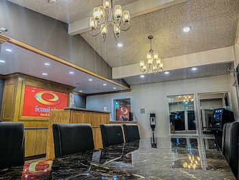 econo lodge inn and suites