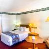 econo lodge inn and suites