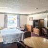 econo lodge inn and suites