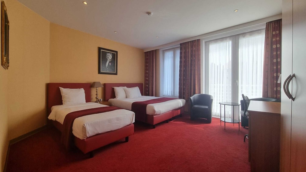 hotel restaurant cardiff