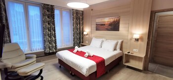 hotel restaurant cardiff