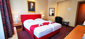 hotel restaurant cardiff