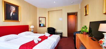 hotel restaurant cardiff