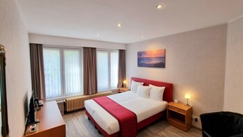 hotel restaurant cardiff