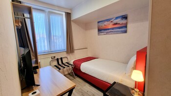 hotel restaurant cardiff
