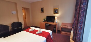 hotel restaurant cardiff