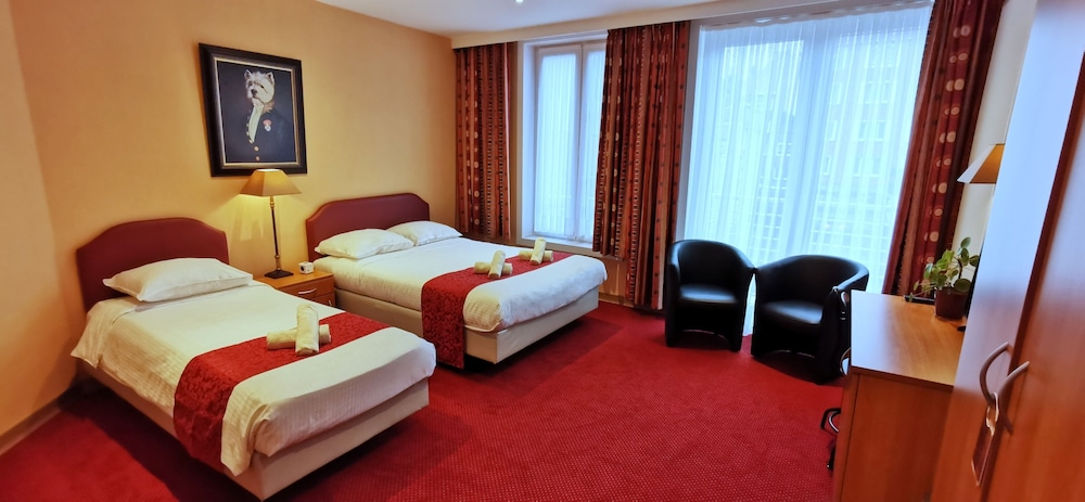 hotel restaurant cardiff