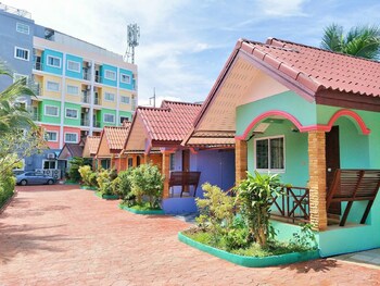 phaithong sotel resort