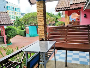 phaithong sotel resort