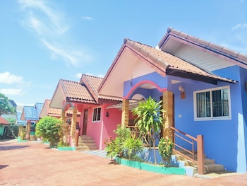 phaithong sotel resort