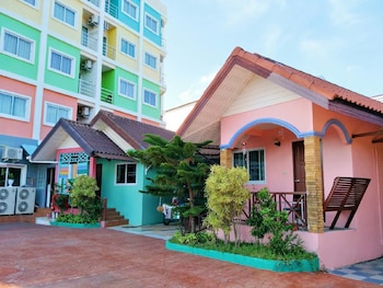 phaithong sotel resort