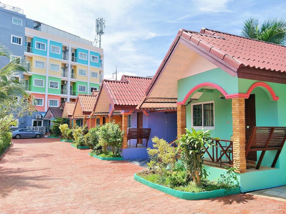 phaithong sotel resort