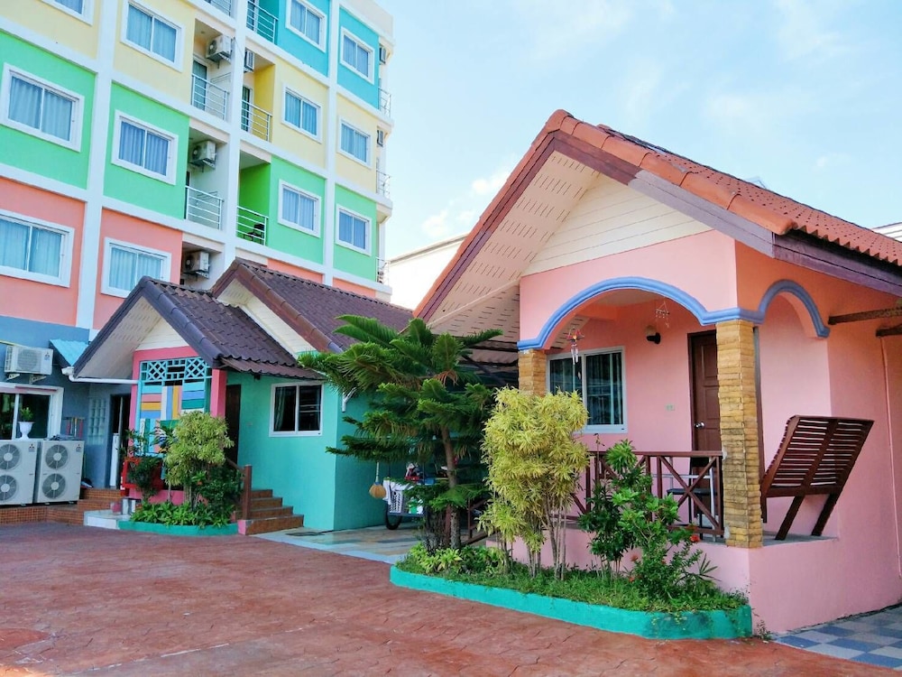 phaithong sotel resort