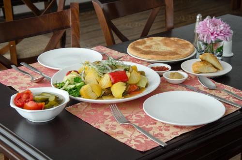 hotel jipek joli
